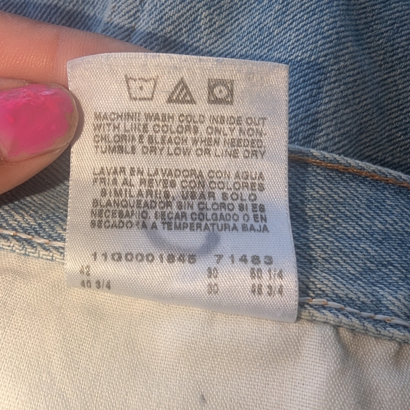 Classic Light Blue Relaxed Men's Jeans - Picture 6 of 10